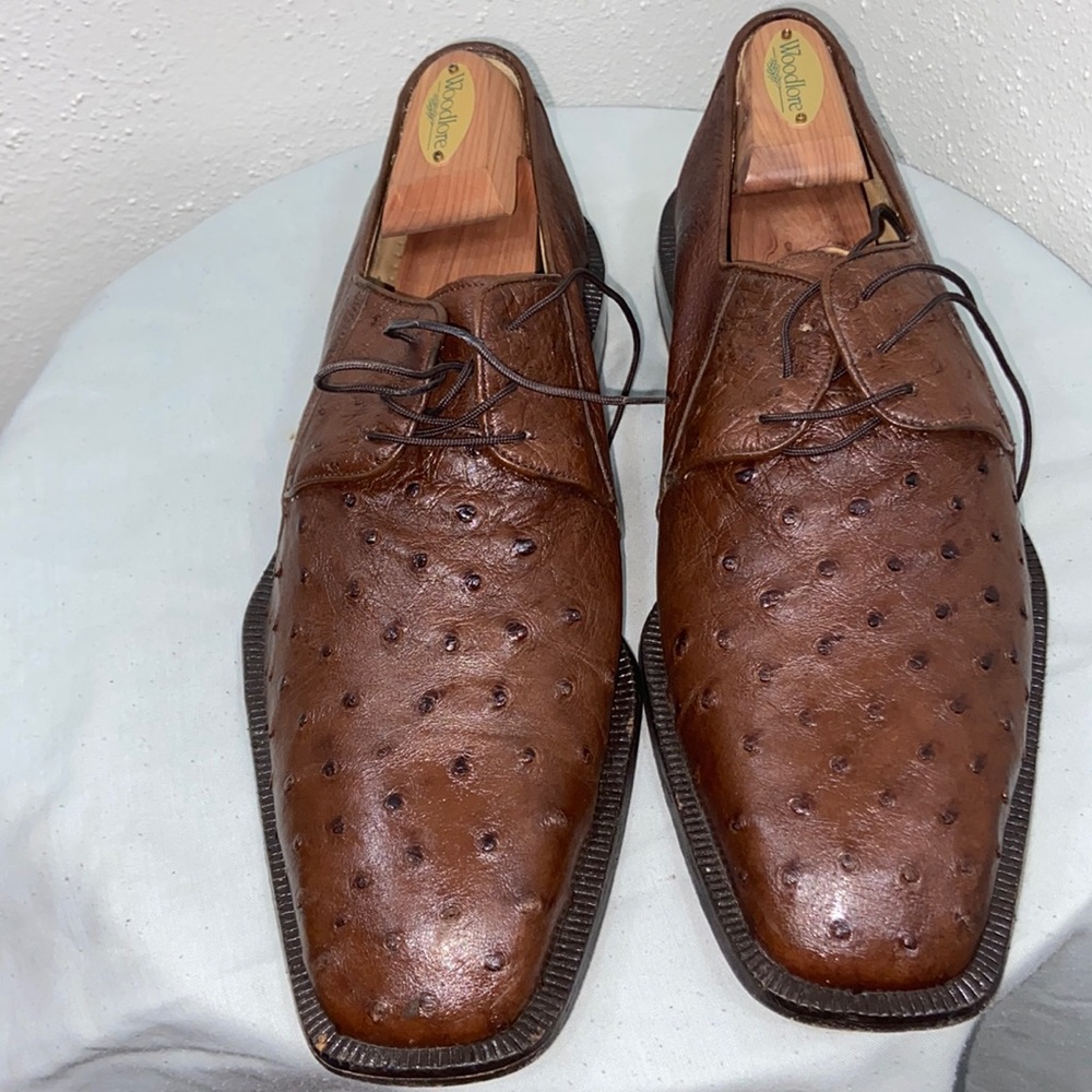 Belvedere Brown Ostrich size 11 shoe